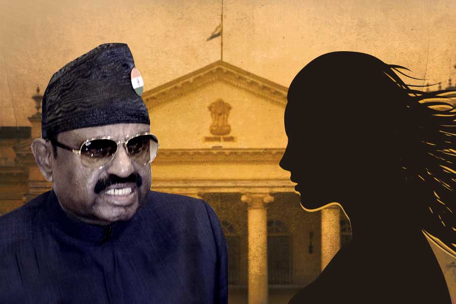 Four Raj Bhavan workers gets bail from Court in molestation case
