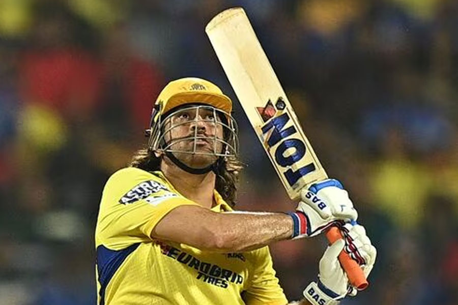 Locals of Chennai wants MS Dhoni to be coach of CSK