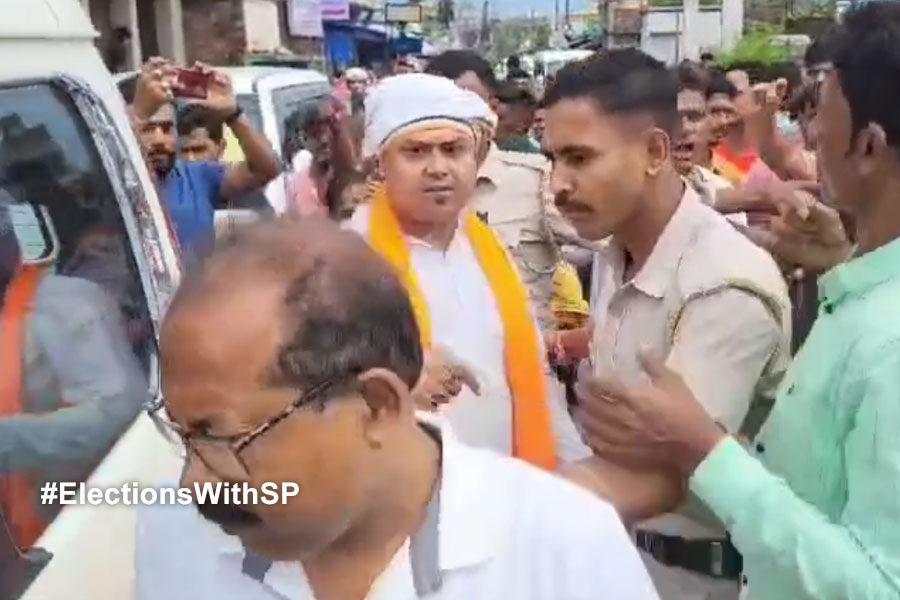 Lok Sabha Election 2024 LIVE UPDATE: BJP leader Kaustav Bagchi faces agitation at Barrackpore, TMC accused