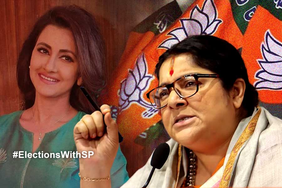 Locket Chatterjee claims Rachna Banerjee wanted to join BJP