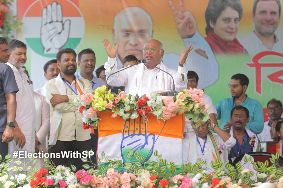 Lok Sabha 2024: Mallikarjun Kharge attacks BJP from Bengal