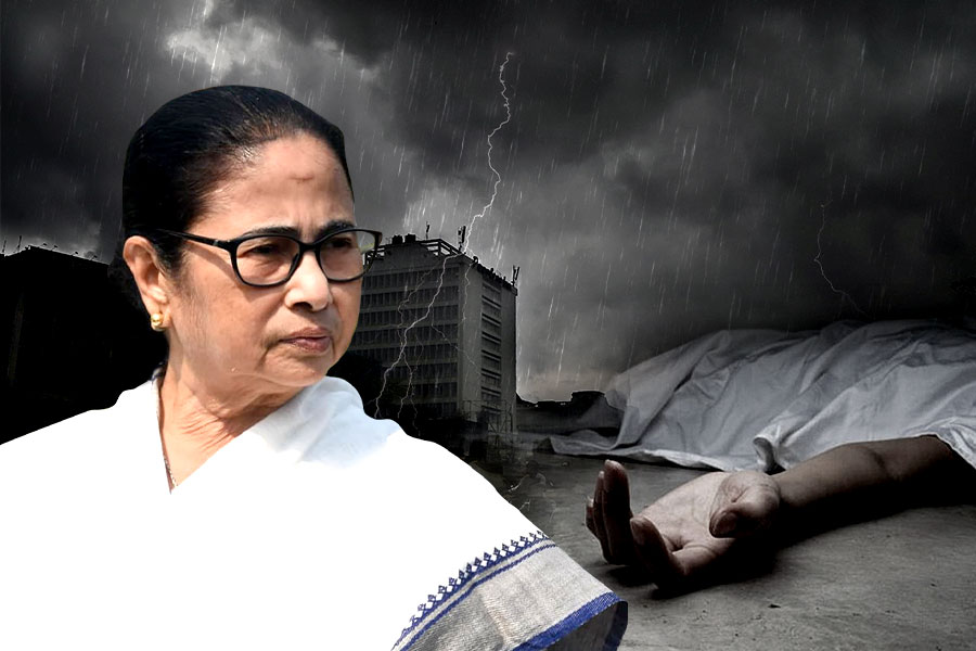 CM Mamata Banerjee express her condolence those who lost life due to thunderstorm