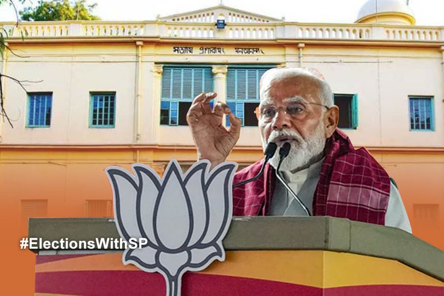 Lok Sabha Election 2024: PM Narendra Modi gets emotional with Vishvabharati while campaign for Lok Sabha Election in Bolpur