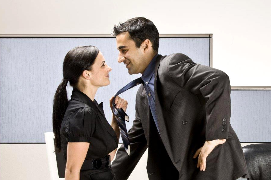 Want Impress a adorable colleague? Know these Love Tips