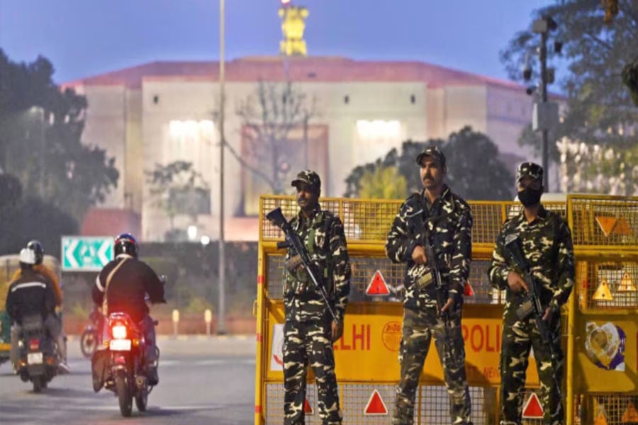 Parliament security should be with CISF panel will examine in details