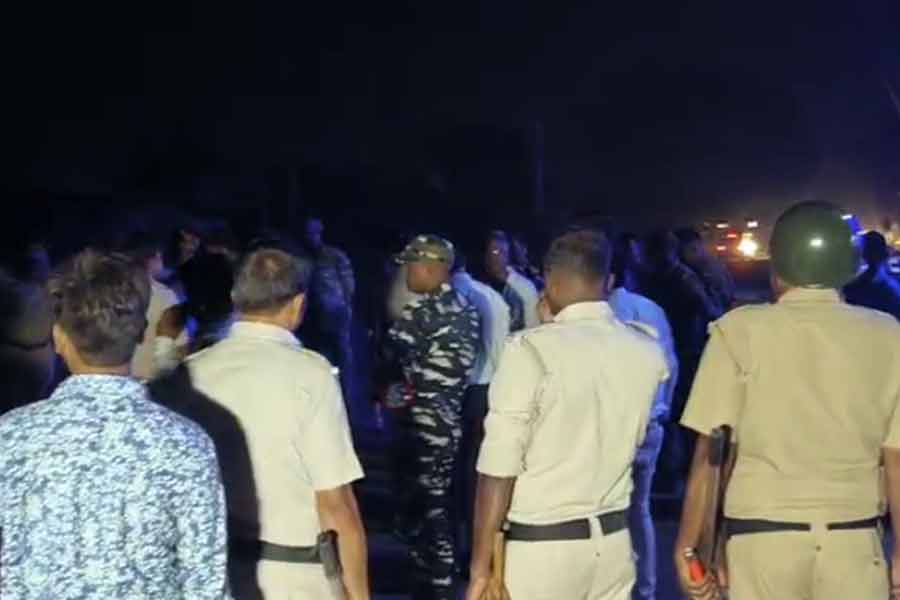 পর পর বাইক-অটোয় বেপরোয়া লরির ধাক্কা, পুরুলিয়ায় পথের বলি ৫