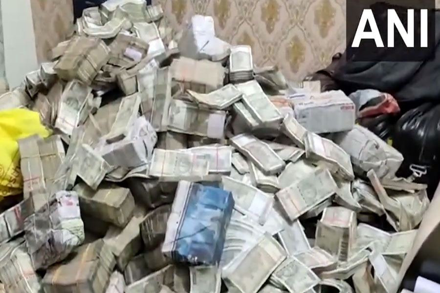 2024 Lok Sabha Election: Huge amount of cash recovered from Ranchi, Jharkhand after ED raids multiple places