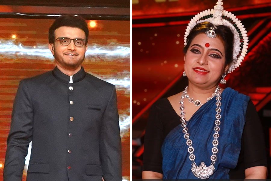 Dona Ganguly performing first time in Sourav Ganguly's Dadagiri Grand Finale