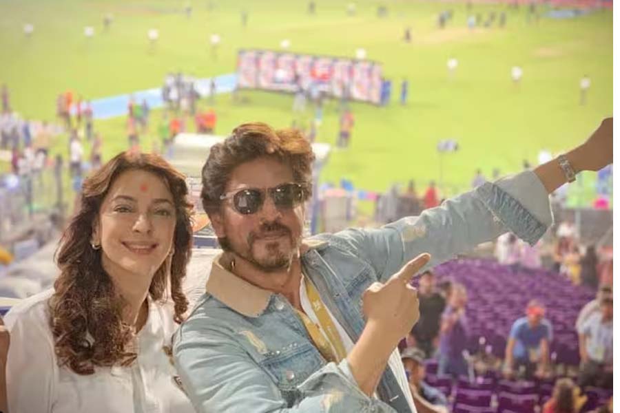 Shahrukh Khan feeling 'much better' now, will 'soon be up' for IPL final Says Juhi Chawla