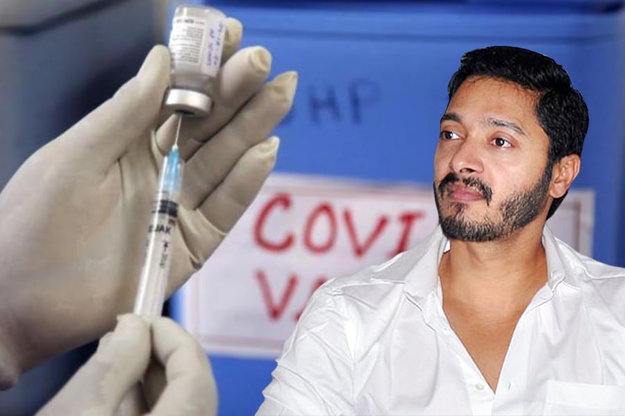 Shreyas Talpade about his heart-attack and Covid-19 Vaccine