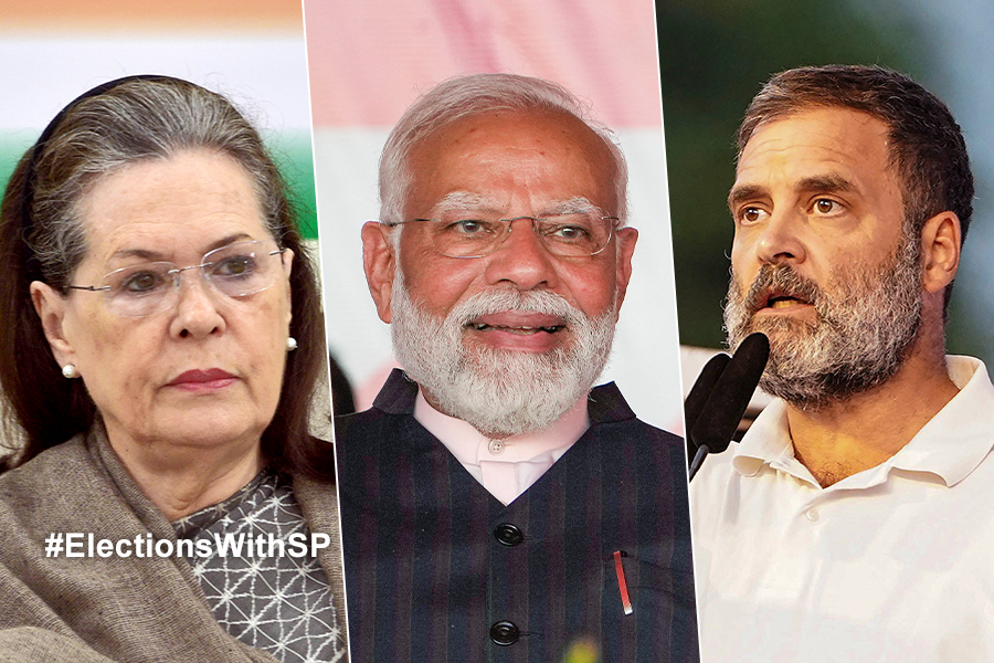 PM Modi Says Sonia Gandhi snubbed Raebareli and now seeking votes for son