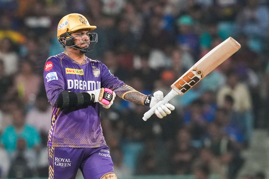 KKR star Sunil Narine sets unwanted record in T20 Cricket