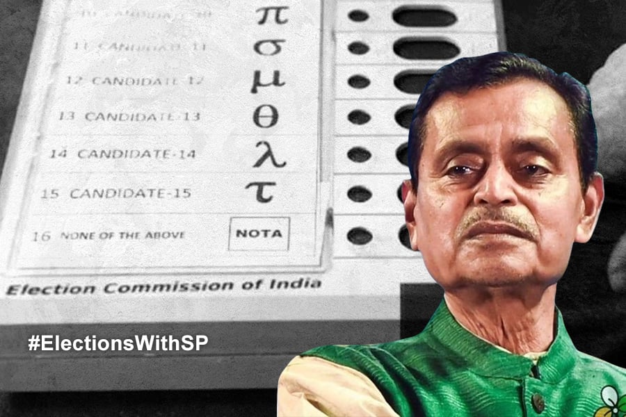 2024 Lok Sabha Election: WB minister Swapan Debnath start protest against alleged corruption in EVM