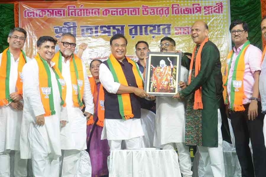Assam CM Himanta Biswa Sharma campaigns for Tapas Roy