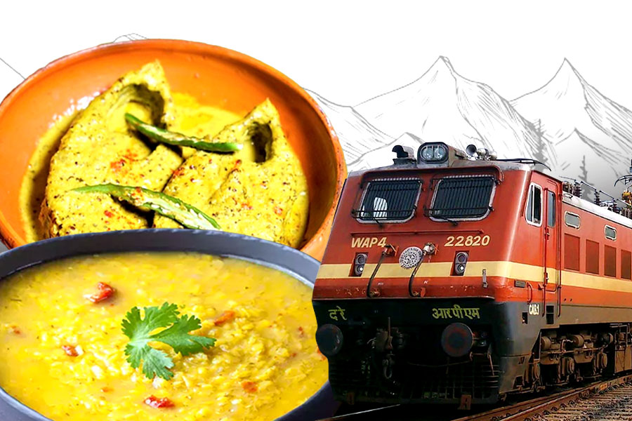 Bengali Food in Vande Bharat Express: from Moog dal to fish with bengali taste will be available in this express train