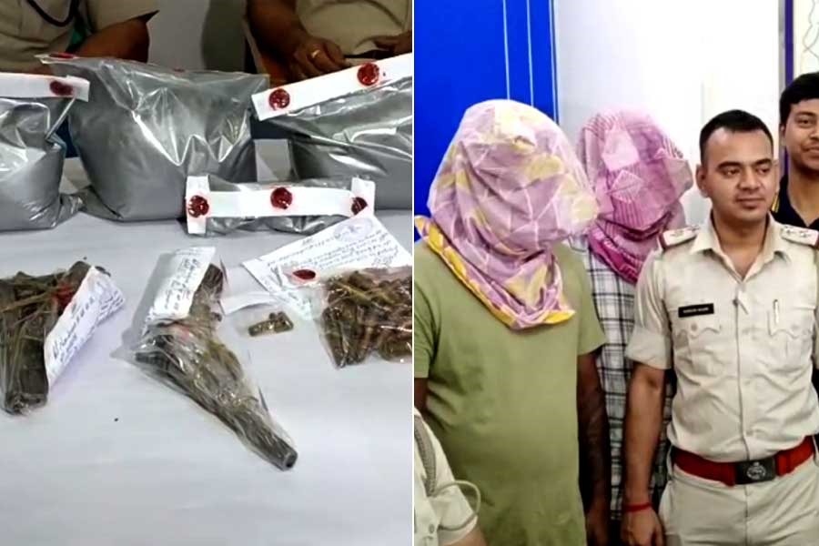আশুতোষ কলেজের পড়ুয়ার বাড়িতে অস্ত্রভাণ্ডার! চাঞ্চল্য গড়িয়ায়