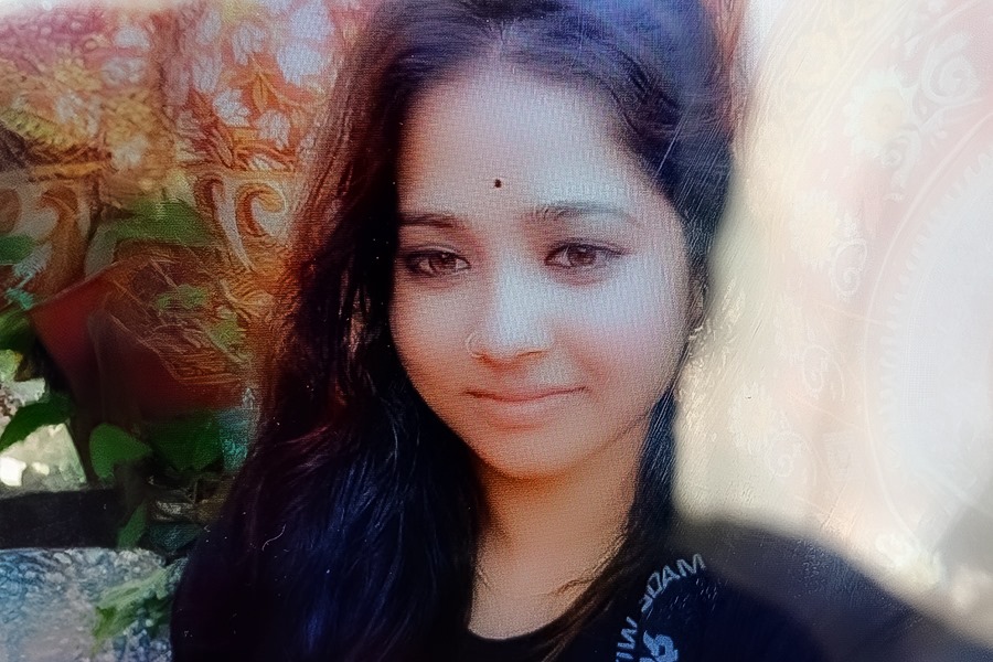 পাণ্ডুয়া বিস্ফোরণের নেপথ্যে পরকীয়া? জখম কিশোরের মায়ের গ্রেপ্তারিতে ঘনাল রহস্য