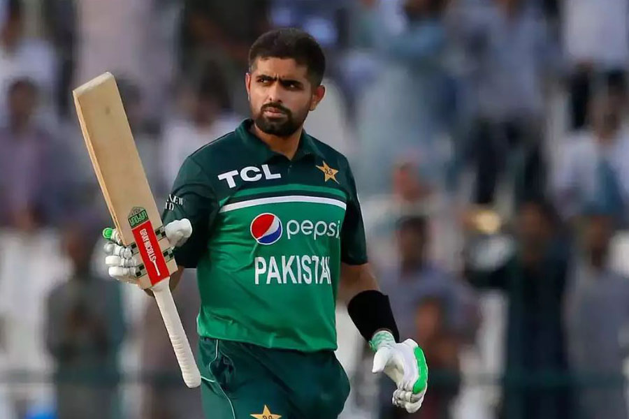 Basit Ali open challenges Pakistan captain Babar Azam to hit three sixes in World Cup