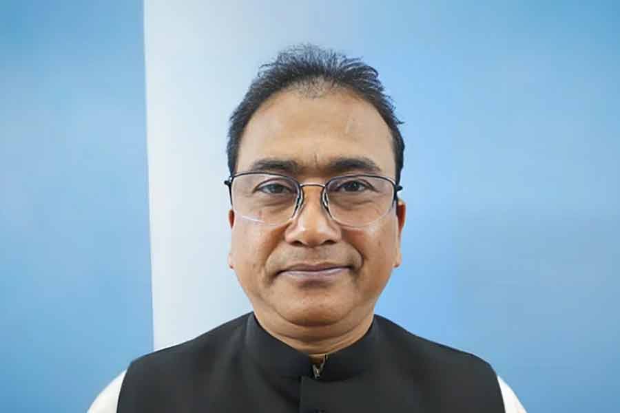 বাংলাদেশের সংসদের ওয়েবসাইটে ফিরলেন ‘মৃত’  আনোয়ারুল! কিন্তু কেন?