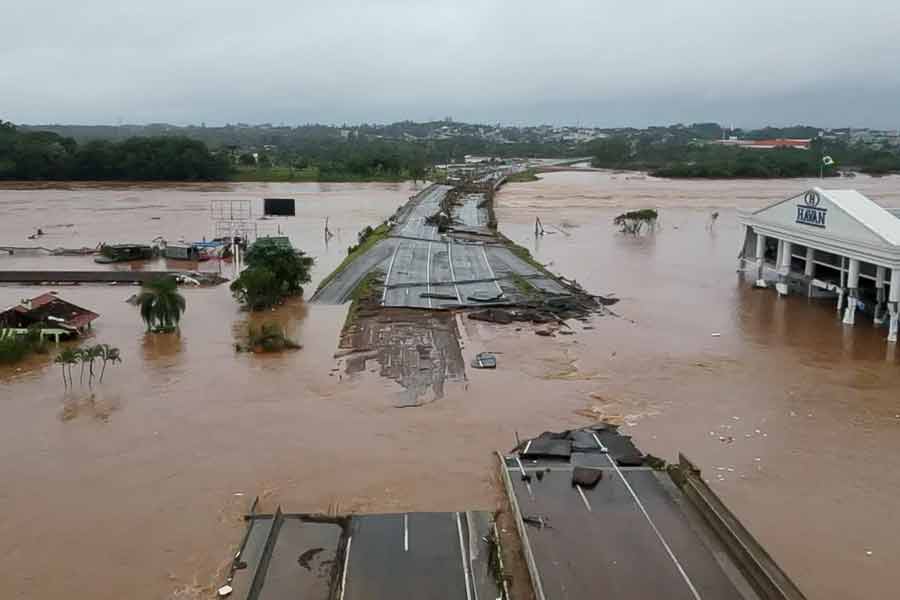 Rains return to flood-ravaged Brazil, at least 100 dead