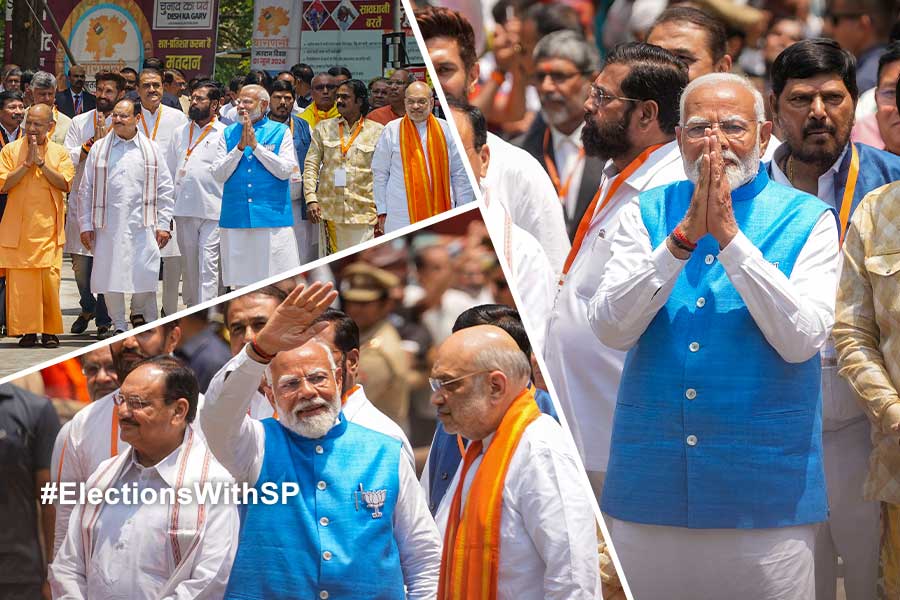 PM Modi files nomination with top leaders of BJP and NDA