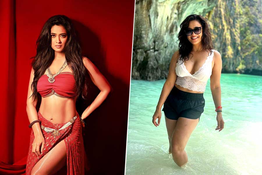 চল্লিশ পেরিয়েও বোল্ড ‘বিকিনি বেবি’ শ্বেতা! যৌবনের আগুনে ছ্যাঁকা দিচ্ছেন ‘প্রেরণা’
