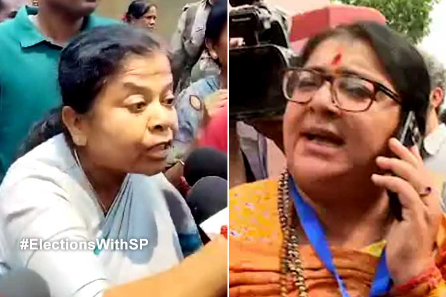 Locket Chatterjee in verbal spat with TMC leader Asima Patra in Dhaniakhali