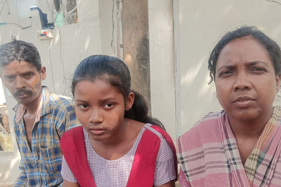 Breaking through the mountain of obstacles, South Dinajpur girl get success in Madhyamik 2024