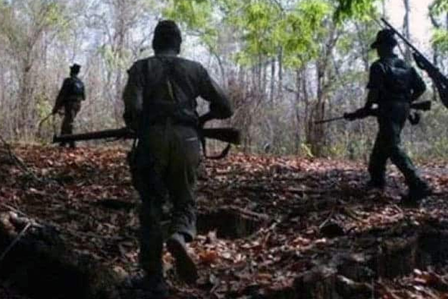 Maoist who Carrying 1 Lakh Rupees Reward Killed In Encounter In Chhattisgarh
