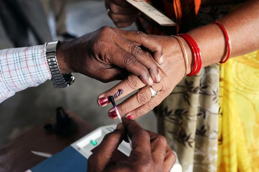 Lok Sabha Election 2024 LIVE UPDATE: Votes turn out till 3PM is avarage 60 percentage in seven LS constituencies in Bengal