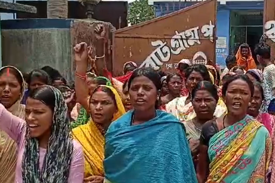 Protest against panchayat Pradhan in Raniganj of Asansol