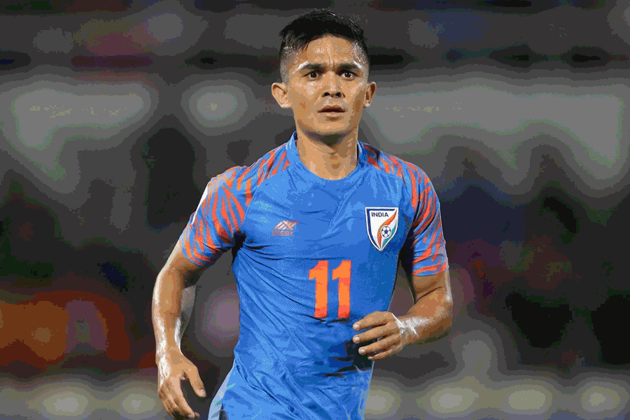 কিংবদন্তির অবসর, ছবিতে রইল সুনীলের ১৯ বছরের কেরিয়ারের ঝলক