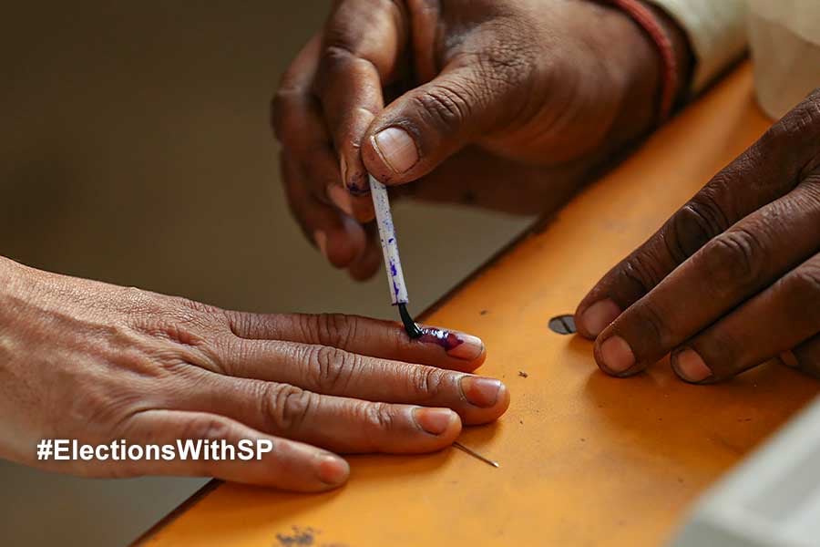 Election Commission orders repoll in two booths of West Bengal