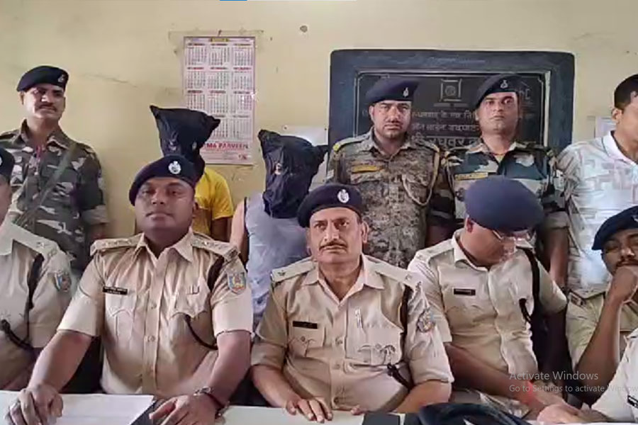 আসানসোলে সোনার দোকানে ডাকাতির ছক বানচাল! ঝাড়খণ্ড পুলিশের হাতে গ্রেপ্তার ২