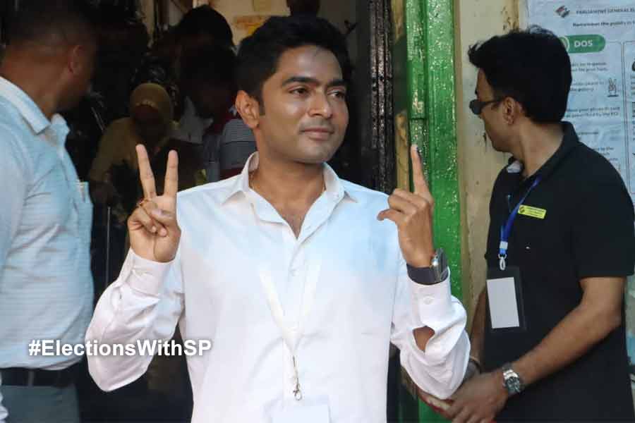 West Bengal Lok Sabha Election 2024: Abhishek Banerjee challenges BJP after casting vote