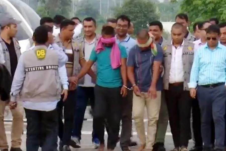 পরিচয় লুকিয়ে পাহাড়ি এলাকায় গা ঢাকা, গ্রেপ্তার বাংলাদেশের সাংসদ খুনে ২ অভিযুক্ত