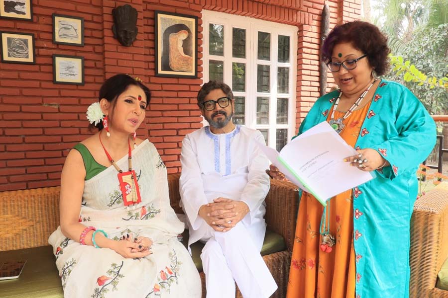 Chaiti-Ghoshal,-Chiranjeet-Chakraborty-&-Paramita-Munsi