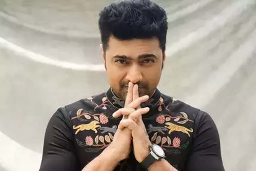 কবে শুরু হবে শুটিং? মমতার সঙ্গে সাক্ষাতের পর টুইট দেবের