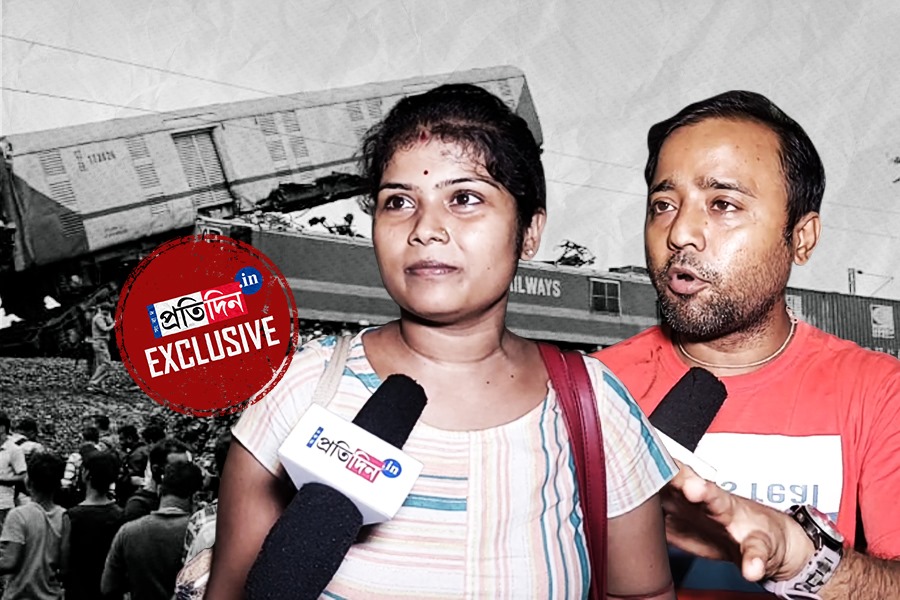 বাচ্চাটা আছড়ে পড়ল! ভয়ংকর অভিজ্ঞতা শোনালেন মা, বাবা