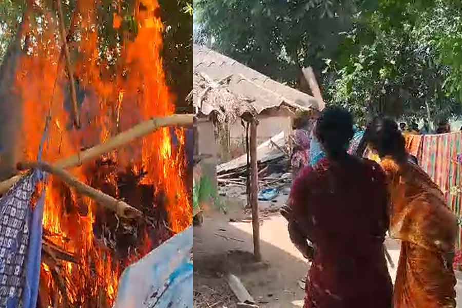 বেআইনি মদের ঠেকে ভাঙচুর-আগুন, জগৎবল্লভপুরে ‘রণংদেহী’ মহিলাদের তাণ্ডব