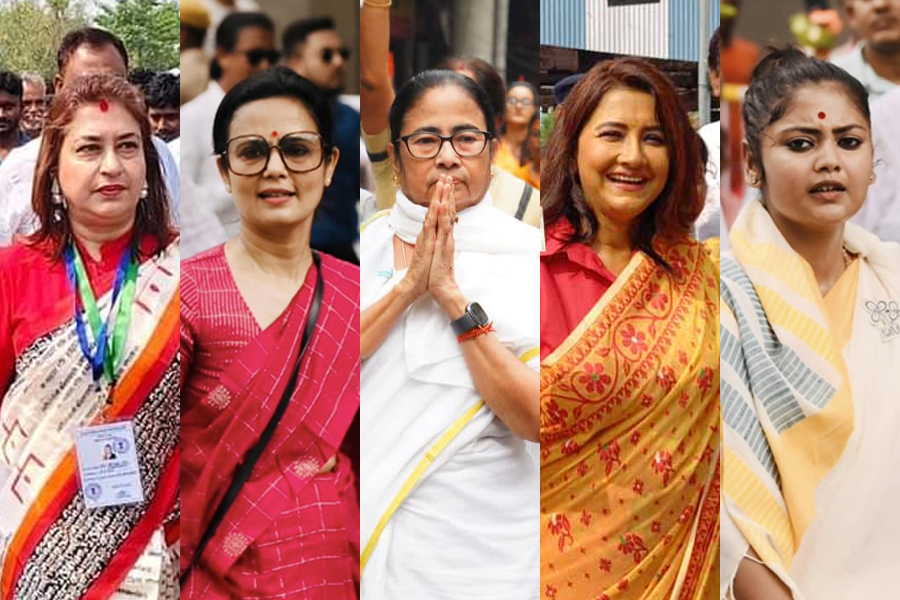 সংসদে মমতার ‘টিম ইলেভেন’, চিনে নিন তৃণমূলের প্রমীলা বাহিনীকে