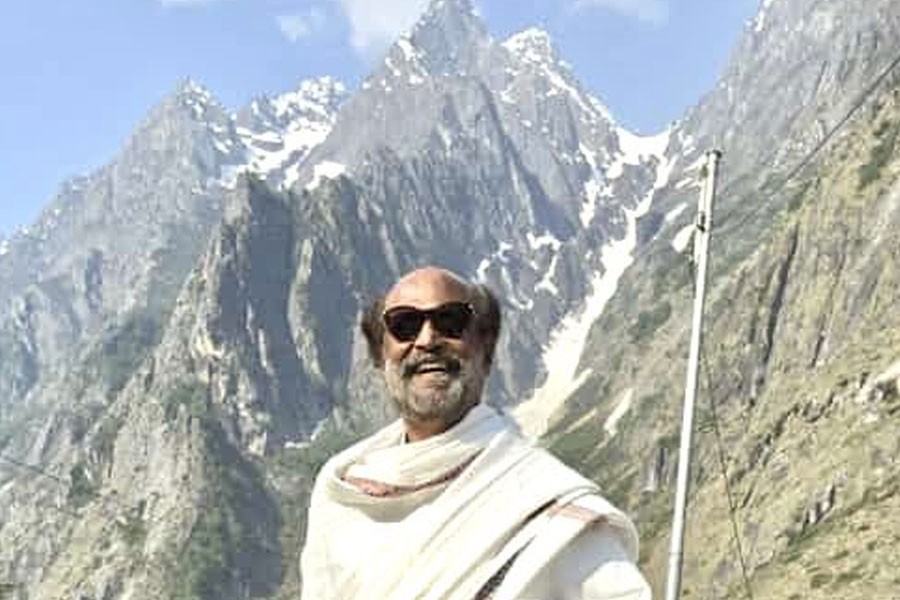 Superstar Rajinikanth's picture against backdrop of the Himalayas is viral