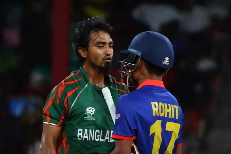 নেপাল অধিনায়কের সঙ্গে জড়িয়ে পড়েছিলেন ঝামেলায়, শাস্তির কবলে বাংলাদেশের পেসার তানজিম