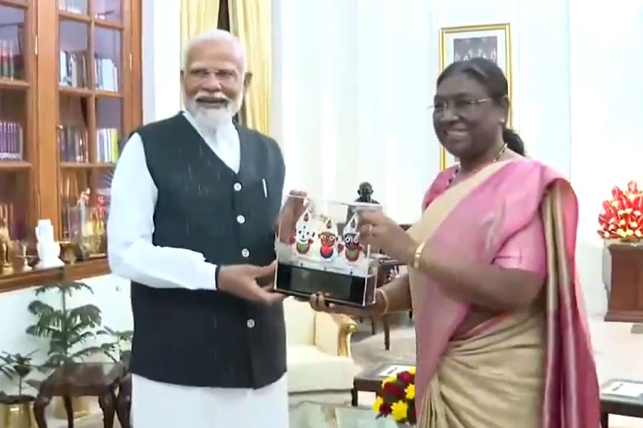 রাষ্ট্রপতি দ্রৌপদী মুর্মুর দরবারে মোদি, রবি-সন্ধ্যায় শপথ নরেন্দ্রর
