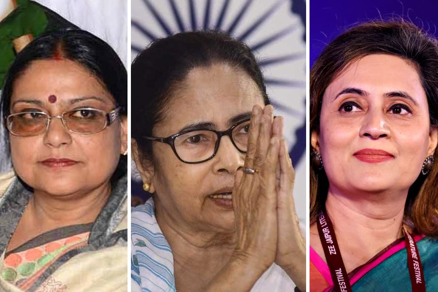 কালীঘাটের বৈঠকে সংসদীয় কমিটি সাজালেন মমতা,গুরুত্ব কাকলি-সাগরিকাকে, কে কোন দায়িত্বে?