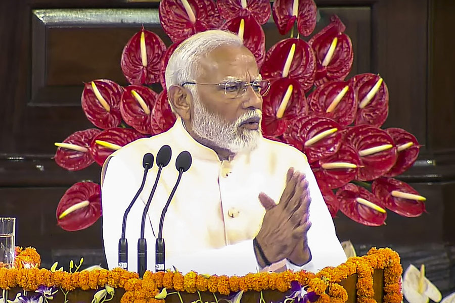 এনডিএর বিরুদ্ধে ষড়যন্ত্র! আশঙ্কায় খোদ মোদি