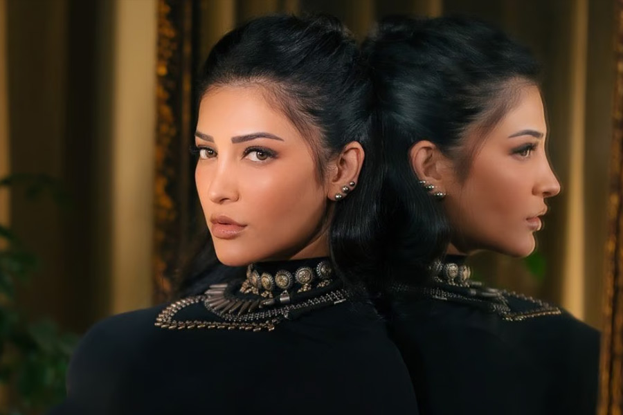 ‘সাবধান! ভুল করেও আমার কোনও পোস্টে সাড়া দেবেন না’, হঠাৎ কেন এমন বললেন শ্রুতি হাসান?