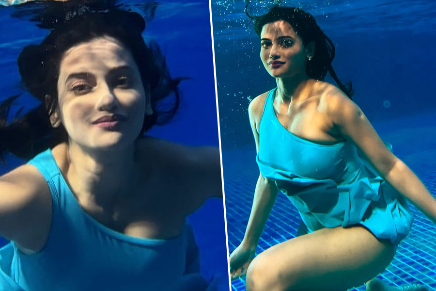 ‘গভীরে যাও…’, পুলের জলে ‘সাহসী’ ঊষসী! ঠিক যেন নীল পরী