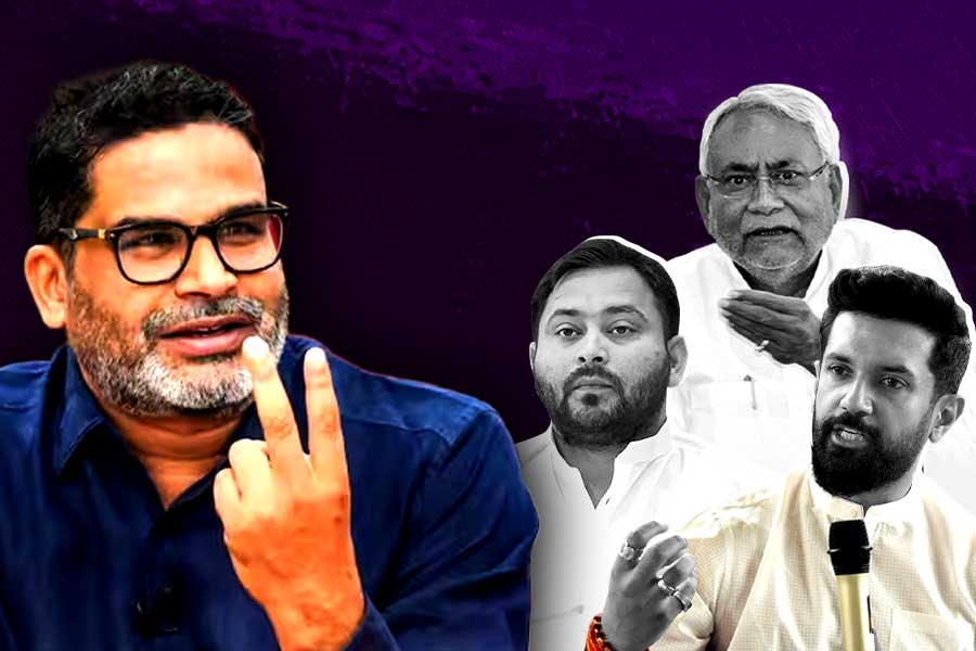 বিহারের হাল ধরবেন পিকে! তেজস্বী, চিরাগ ছাড়িয়ে ফের নীতিশ-রাজেই ঢুঁ মারবেন প্রশান্ত?
