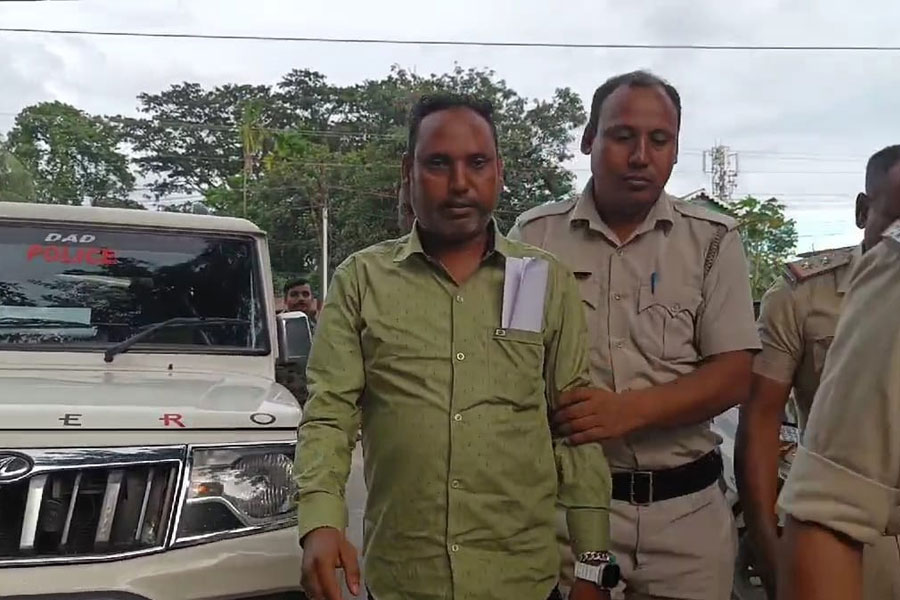 বিঘার পর বিঘা জমি দখল করে বিক্রি! গ্রেপ্তার নকশালবাড়ির তৃণমূল পূর্ত কর্মাধ্যক্ষ